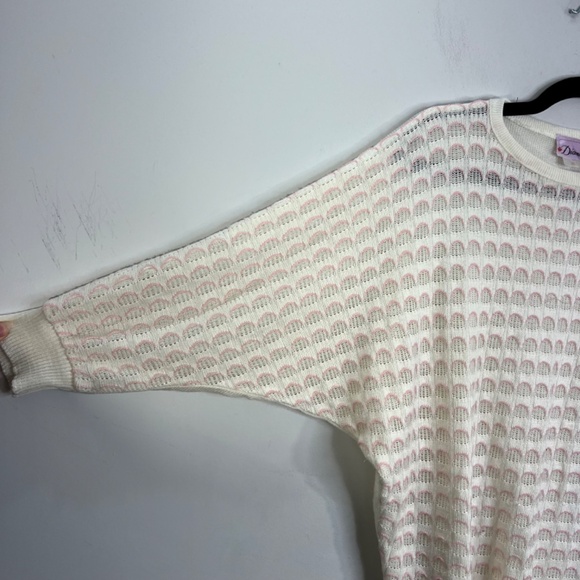 Vintage 70s 80s ivory pink open knit oversized batwing lightweight sweater - Picture 8 of 16